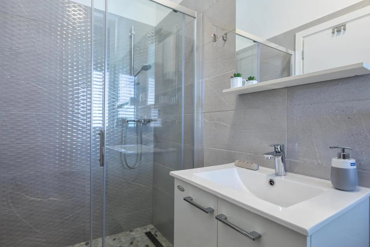 Apartments Caleta Split