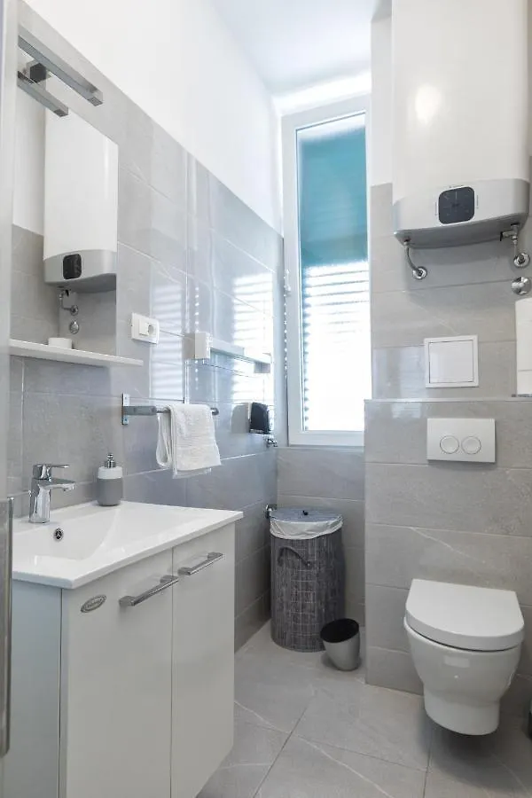 Apartments Caleta Split