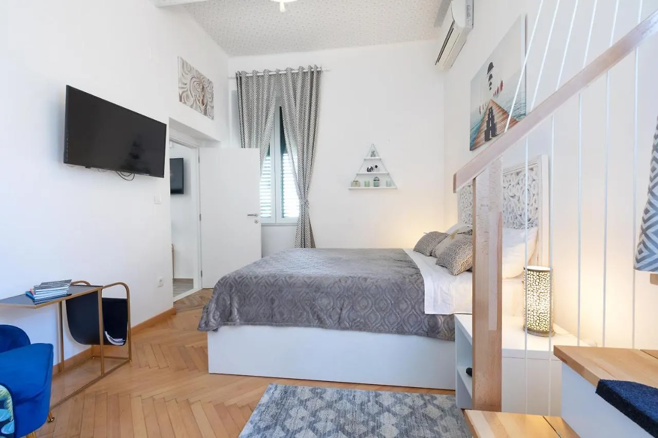 Apartments Caleta Split Kroatië
