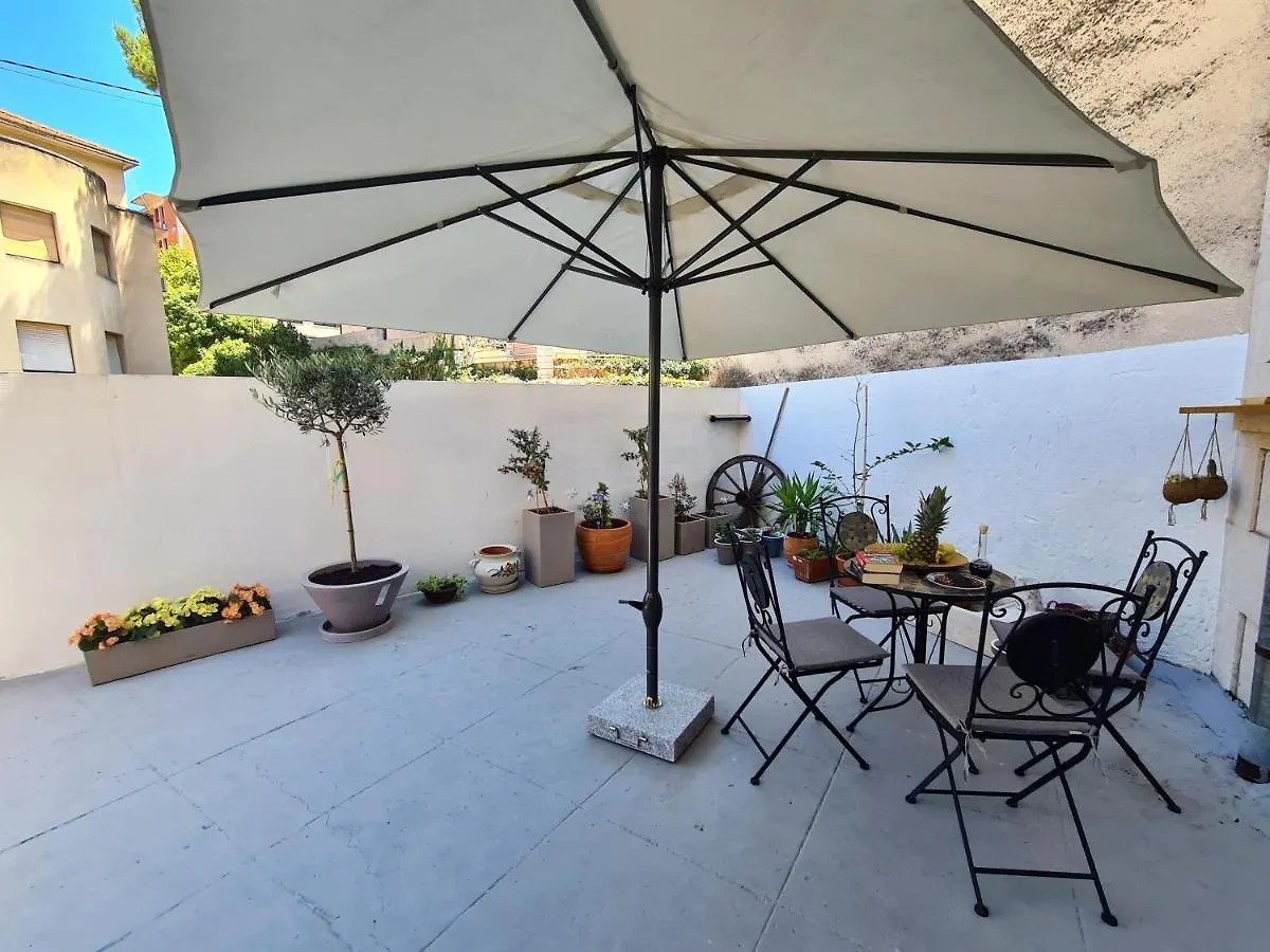Apartments Caleta Split 0*,